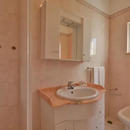 Altura, Barbecue Prestige For Hébergement de vacances